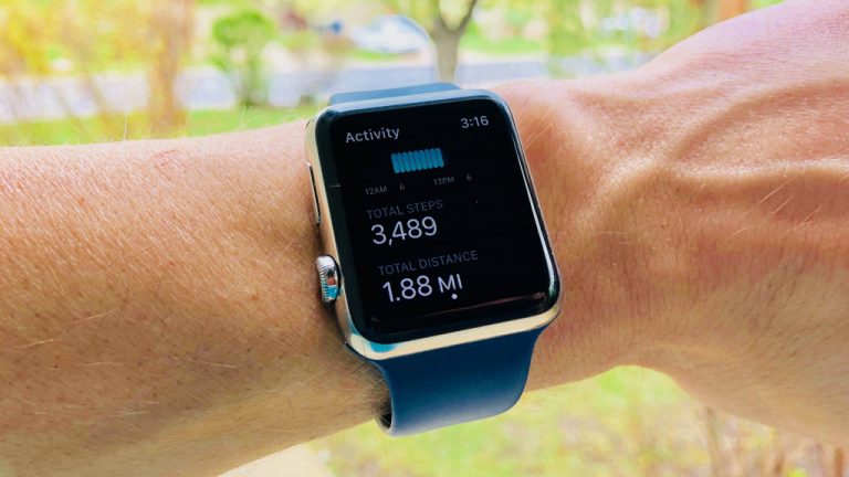 Как увидеть шаги на Apple Watch, включая расстояние и тренды