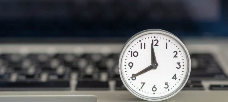Как добавить дополнительные часы для разных часовых поясов в Windows 11 и 10