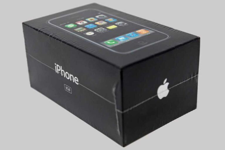 Этот iPhone за 599 долларов только что был продан почти за 40 000 долларов