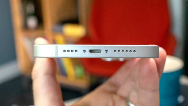 По слухам, порт USB-C iPhone 15 будет таким же медленным, как Lightning